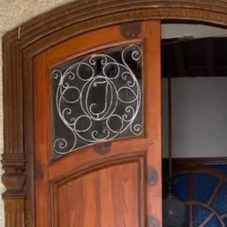 La Casa Del Medico *